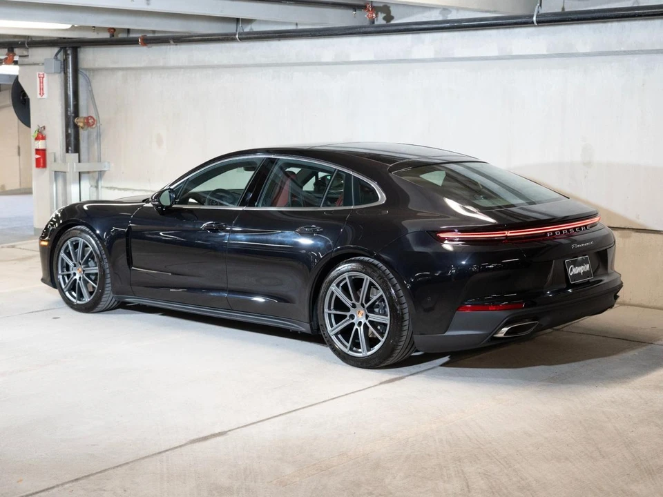 2026 Porsche 976 Panamera - Image 3 of 28