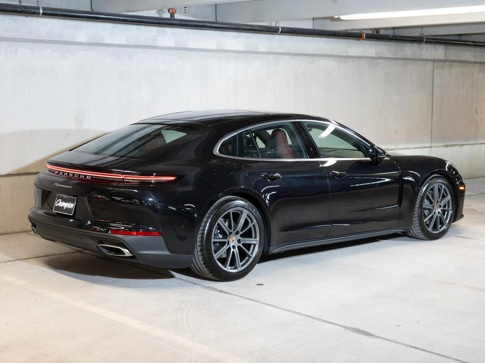 2026 Porsche 976 Panamera - Image 9 of 28