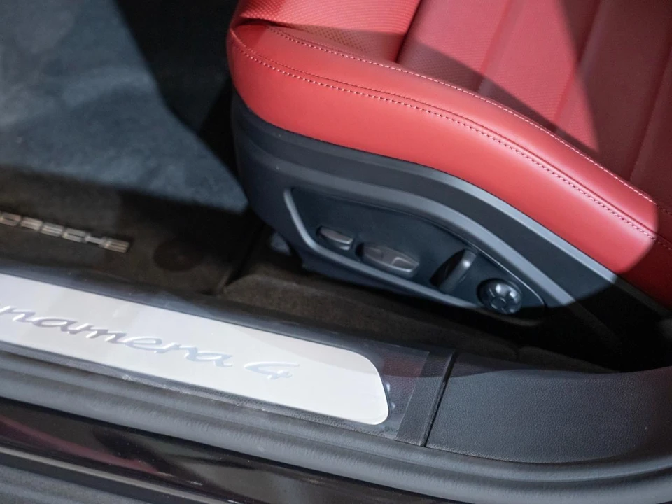 2026 Porsche 976 Panamera - Image 13 of 28