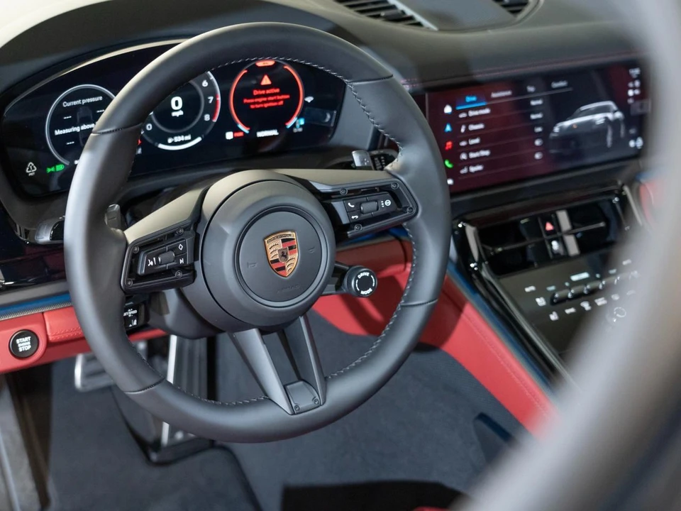 2026 Porsche 976 Panamera - Image 15 of 28