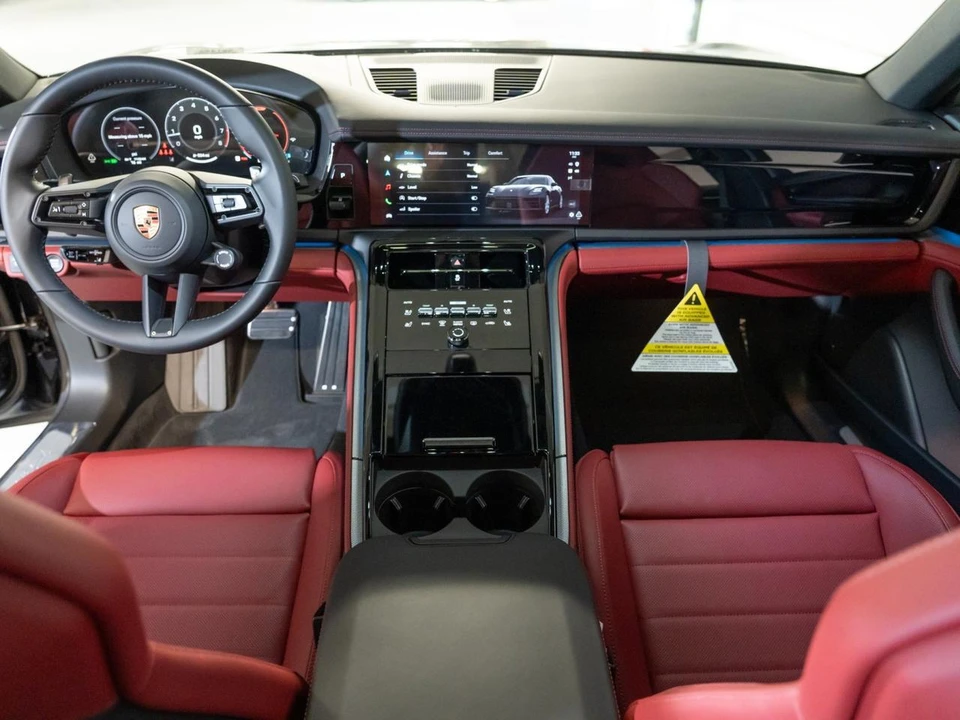 2026 Porsche 976 Panamera - Image 25 of 28