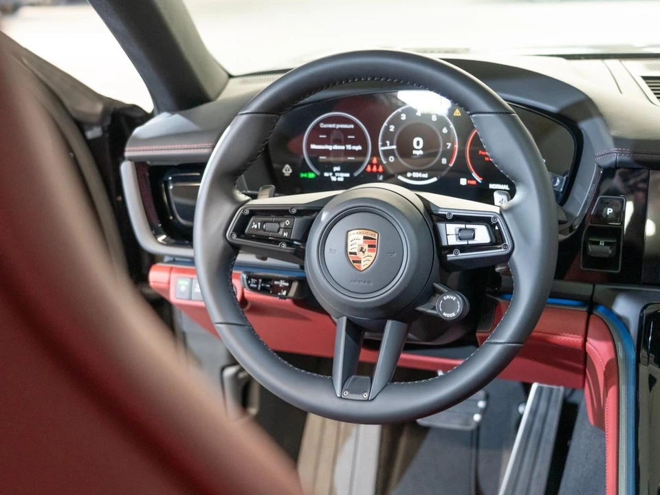 2026 Porsche 976 Panamera - Image 26 of 28