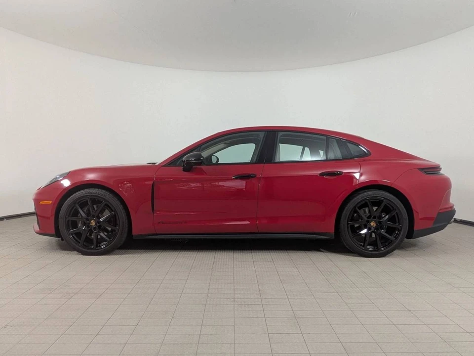 2026 Porsche 976 Panamera - Image 2 of 5