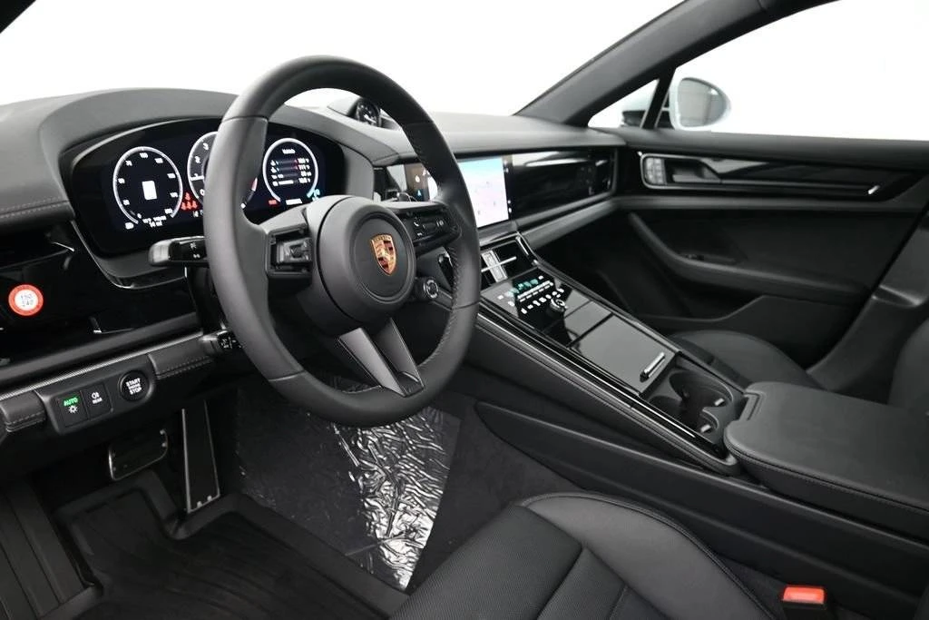 2026 Porsche 976 Panamera - Image 4 of 5