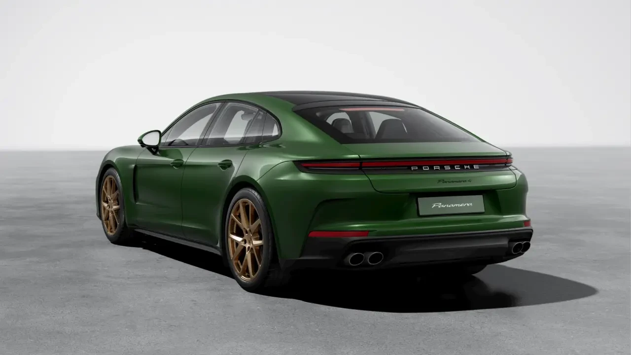 2026 Porsche Panamera - Image 24 of 30