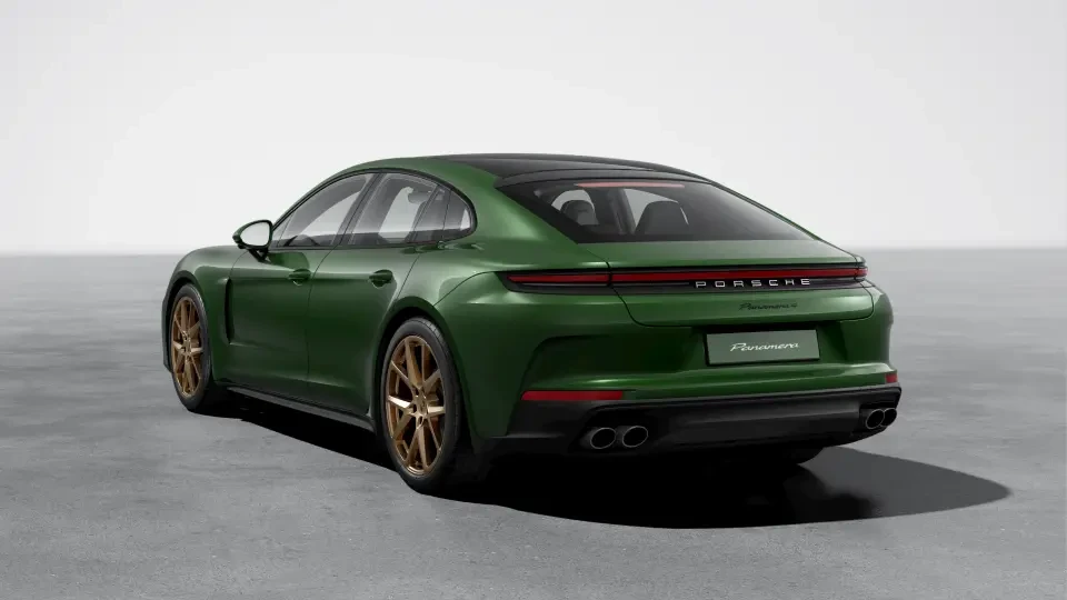 2026 Porsche Panamera - Image 23 of 30