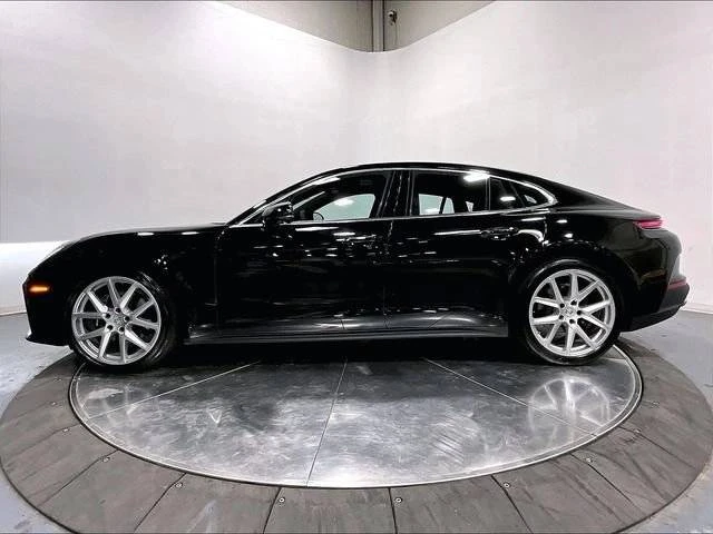 2026 Porsche 976 Panamera - Image 2 of 5