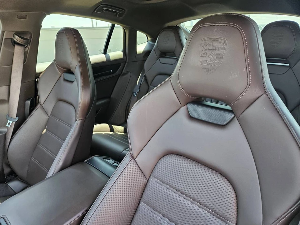 2026 Porsche 976 Panamera - Image 5 of 5