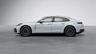 2026 Porsche 976 Panamera - Image 9 of 21