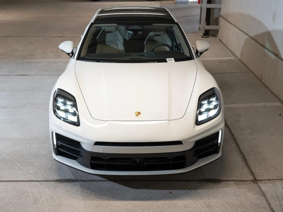 2026 Porsche 976 Panamera - Image 6 of 28