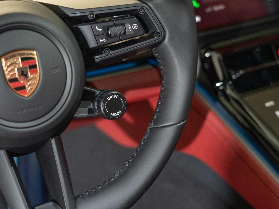 2026 Porsche 976 Panamera - Image 21 of 26