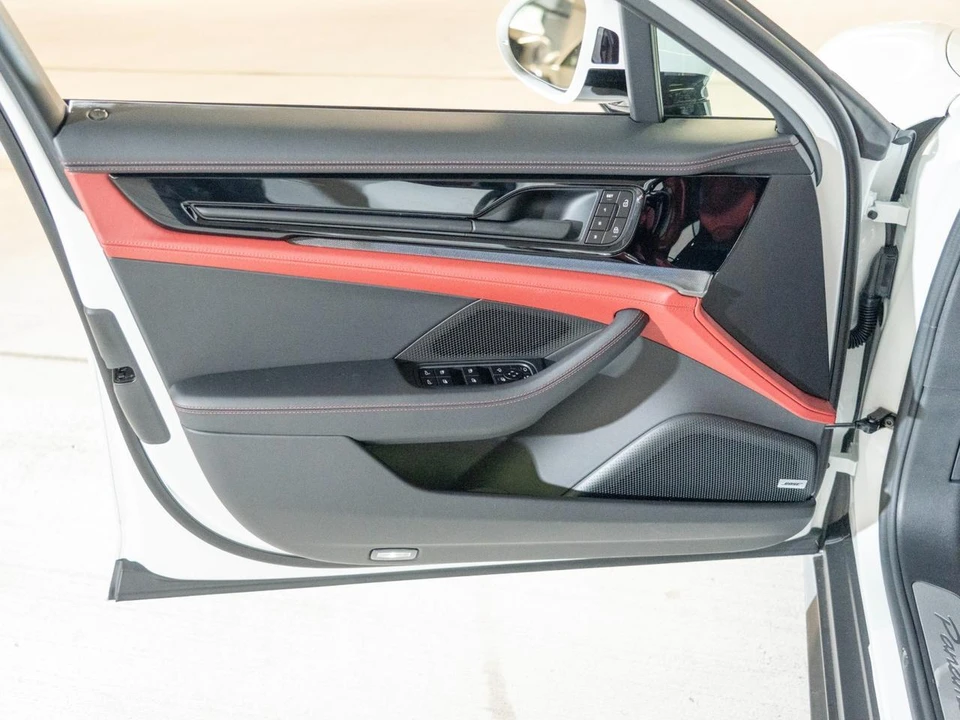 2026 Porsche 976 Panamera - Image 16 of 26