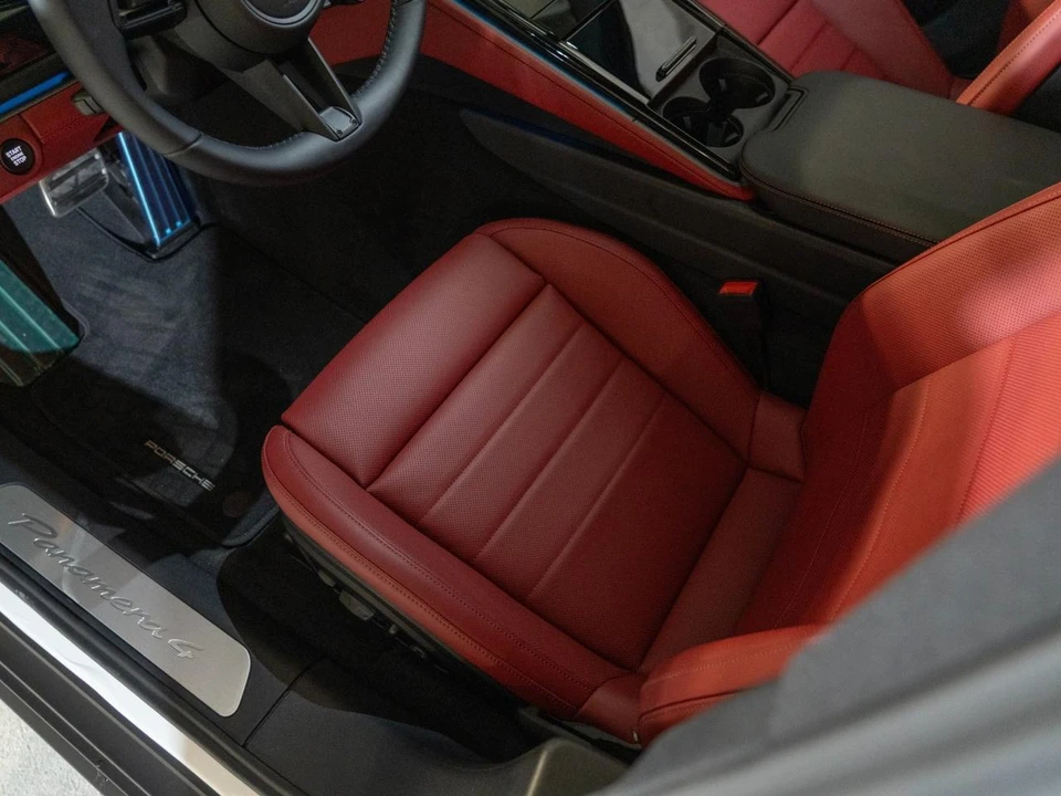 2026 Porsche 976 Panamera - Image 14 of 26