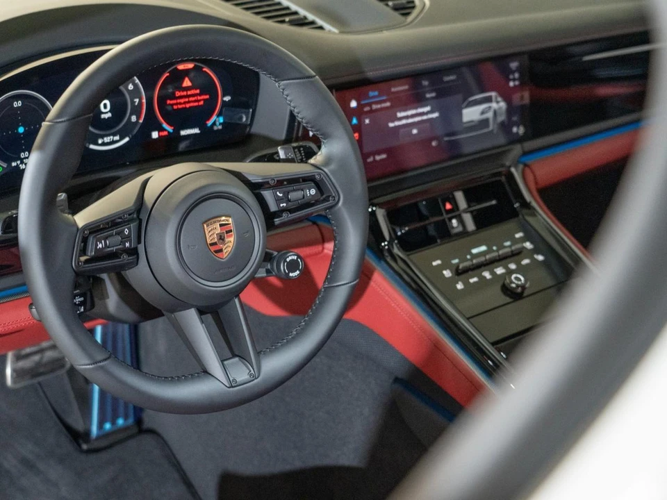 2026 Porsche 976 Panamera - Image 15 of 26