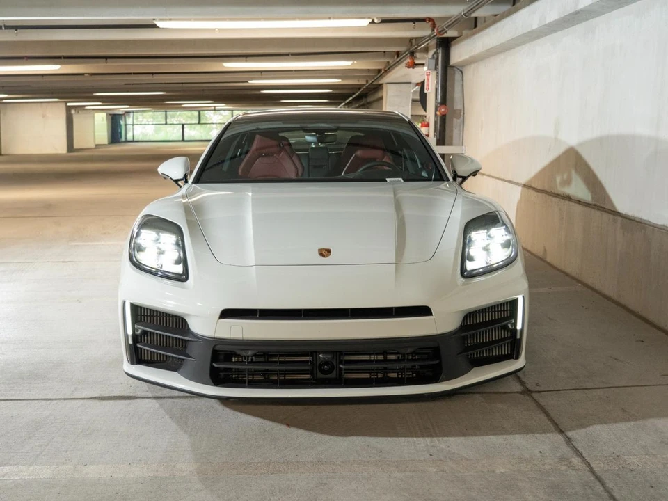 2026 Porsche 976 Panamera - Image 6 of 26