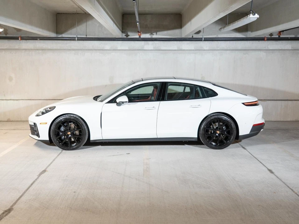 2026 Porsche 976 Panamera - Image 2 of 26