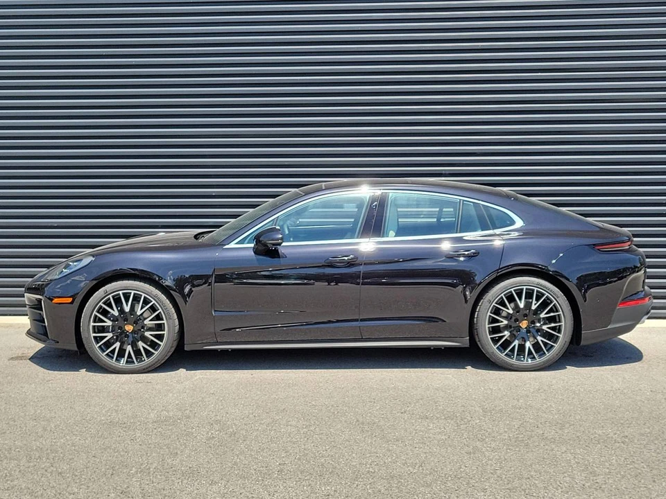 2026 Porsche 976 Panamera - Image 2 of 5