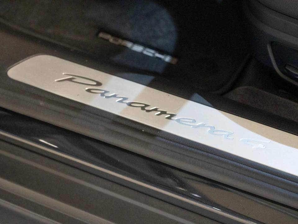 2026 Porsche 976 Panamera - Image 12 of 29