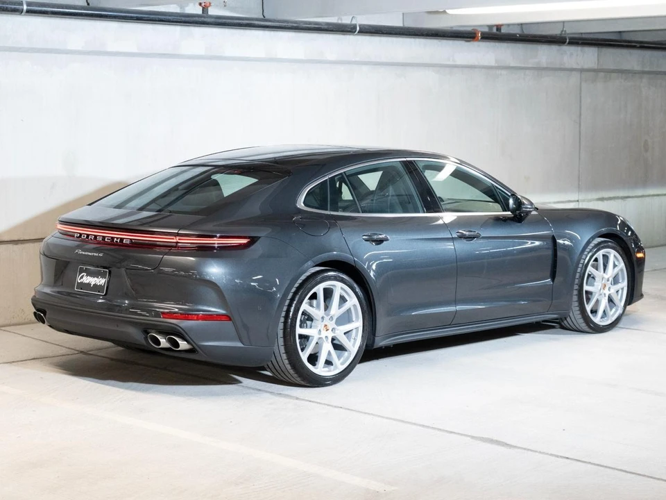2026 Porsche 976 Panamera - Image 9 of 29