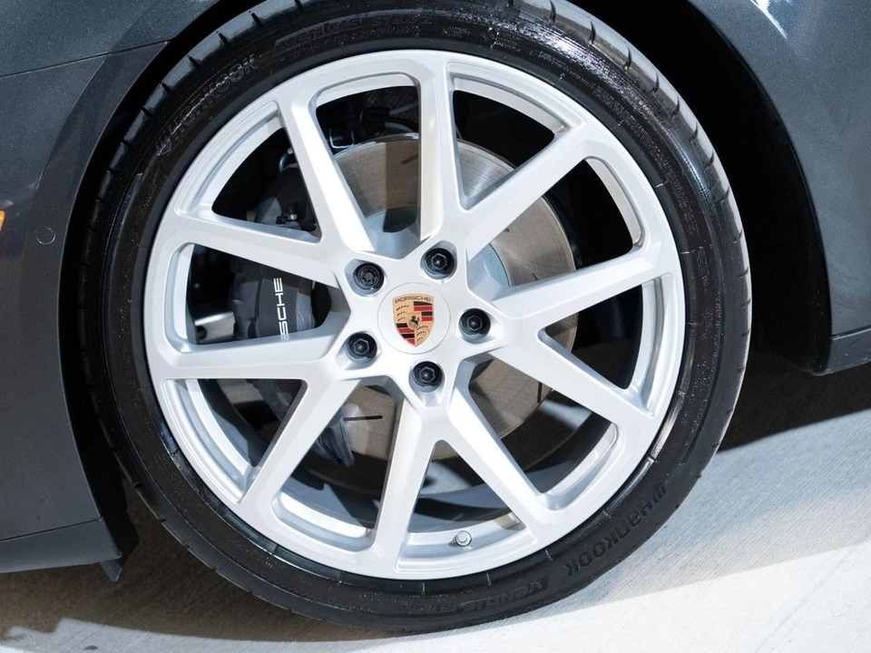 2026 Porsche 976 Panamera - Image 11 of 29