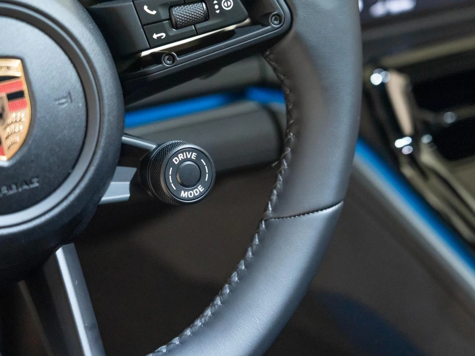 2026 Porsche 976 Panamera - Image 23 of 29