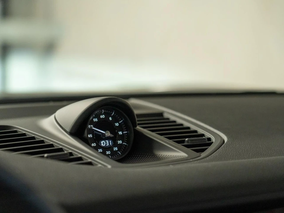 2026 Porsche 976 Panamera - Image 20 of 29
