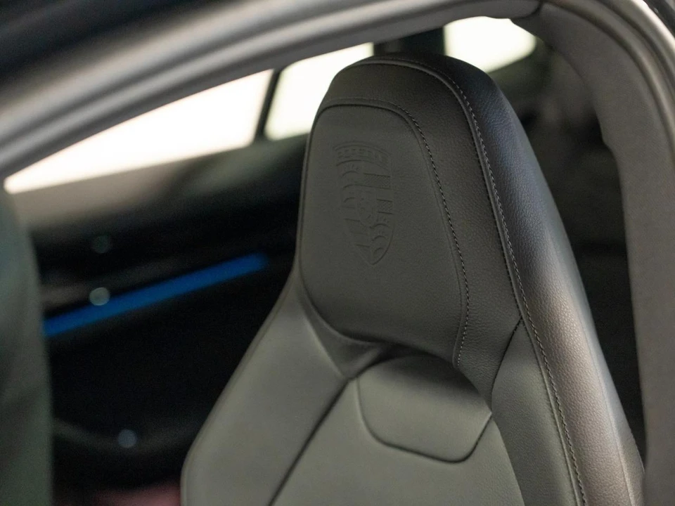 2026 Porsche 976 Panamera - Image 25 of 29