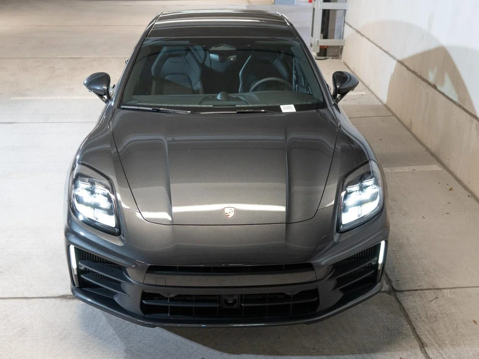 2026 Porsche 976 Panamera - Image 6 of 29