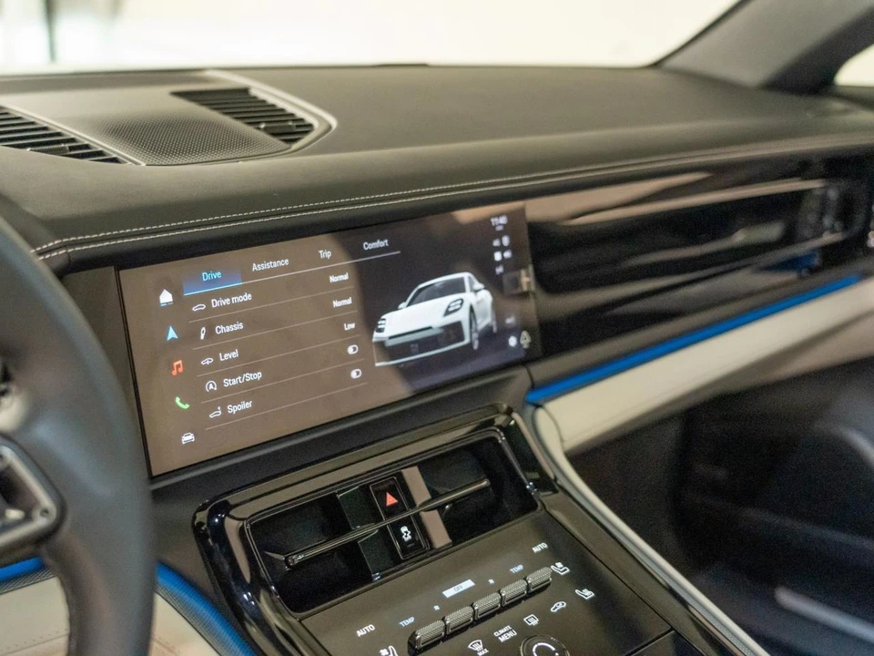 2026 Porsche 976 Panamera - Image 20 of 28