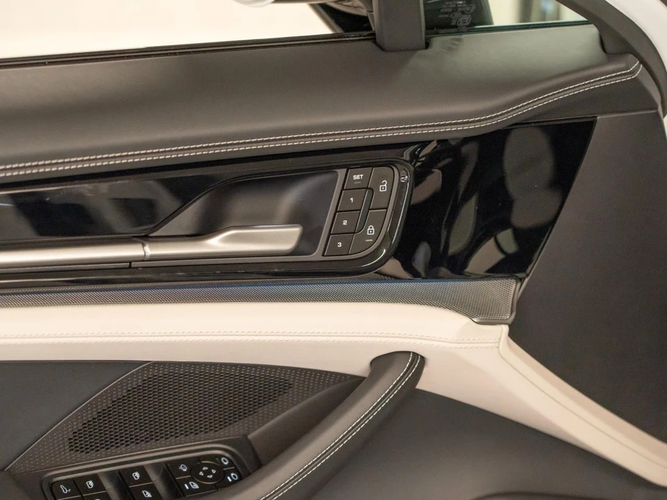 2026 Porsche 976 Panamera - Image 17 of 28