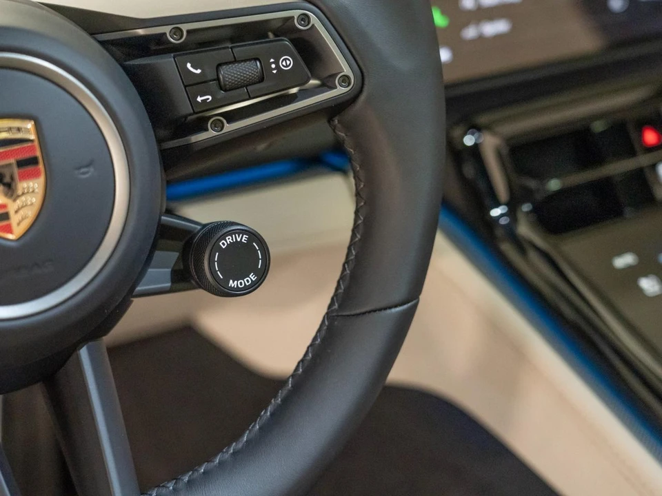 2026 Porsche 976 Panamera - Image 22 of 28