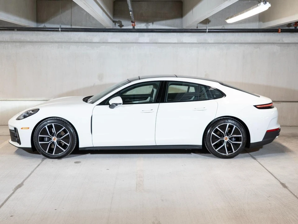 2026 Porsche 976 Panamera - Image 2 of 28