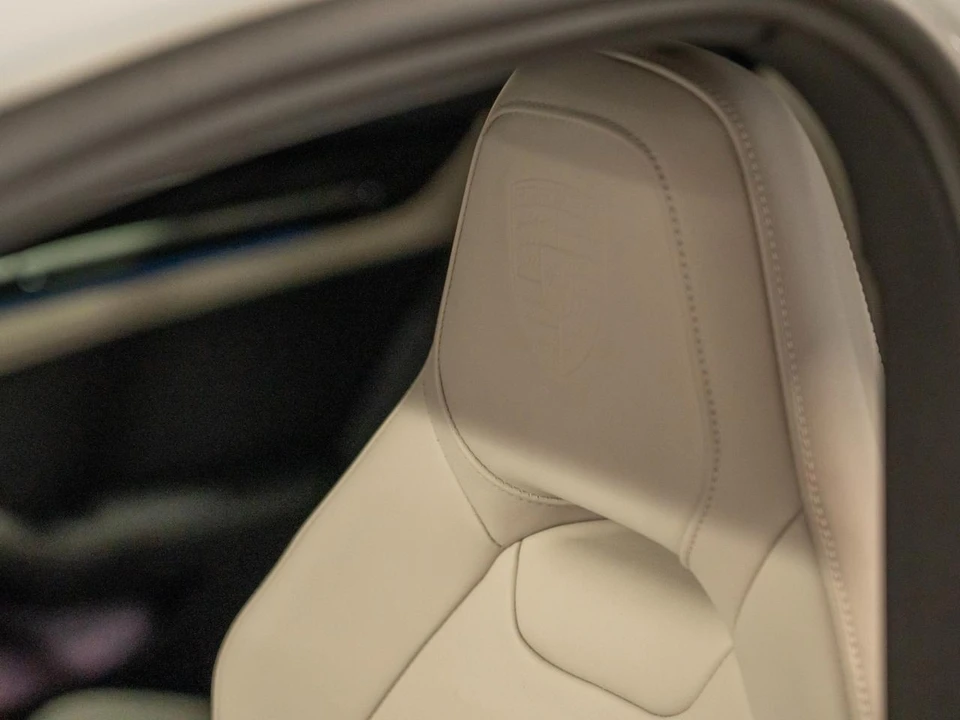 2026 Porsche 976 Panamera - Image 24 of 28