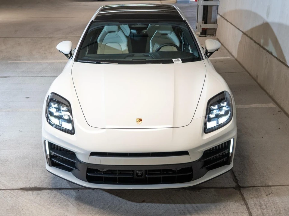 2026 Porsche 976 Panamera - Image 6 of 28