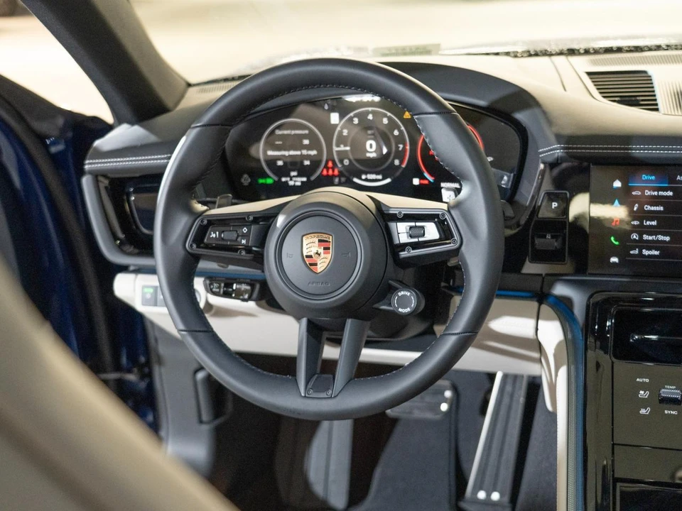 2026 Porsche 976 Panamera - Image 25 of 27
