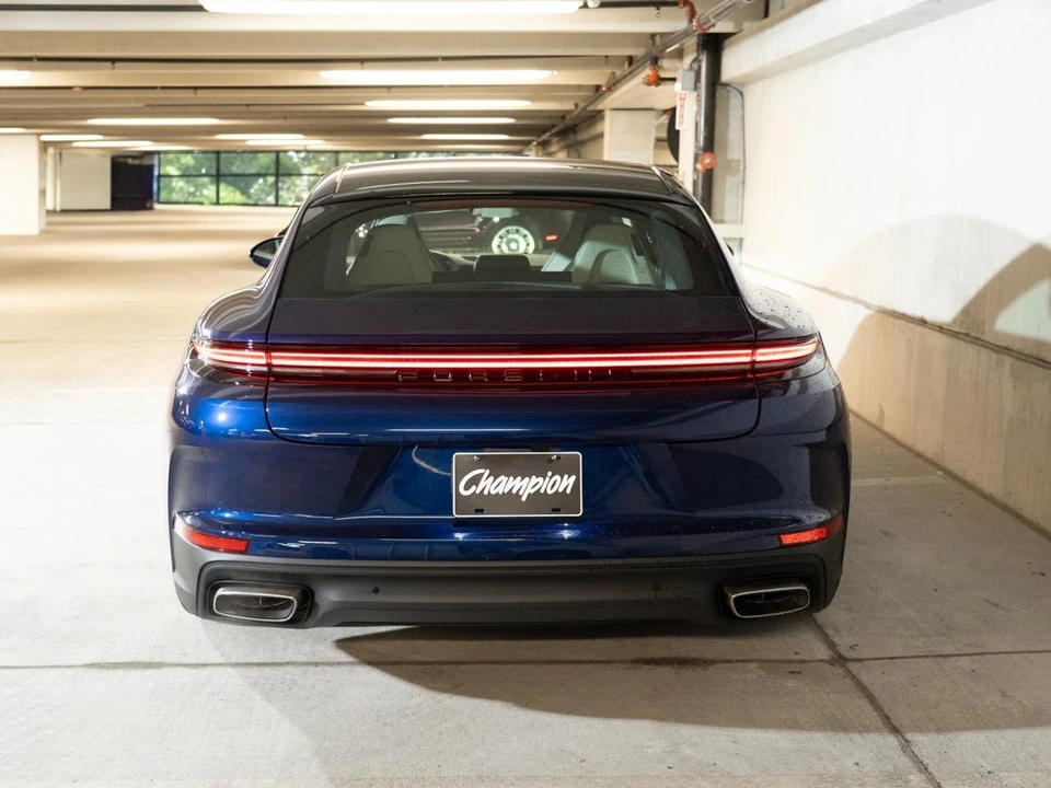 2026 Porsche 976 Panamera - Image 10 of 27