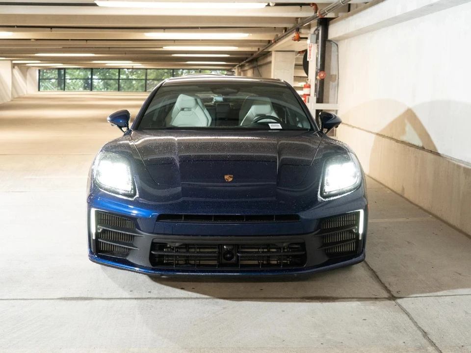 2026 Porsche 976 Panamera - Image 6 of 27