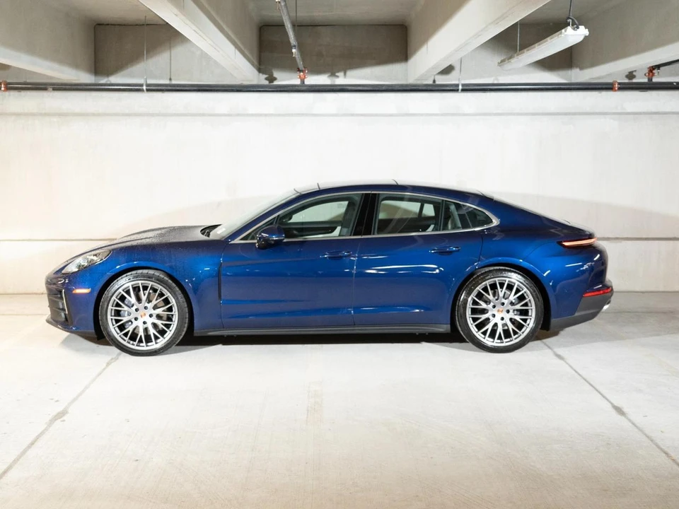 2026 Porsche 976 Panamera - Image 2 of 27