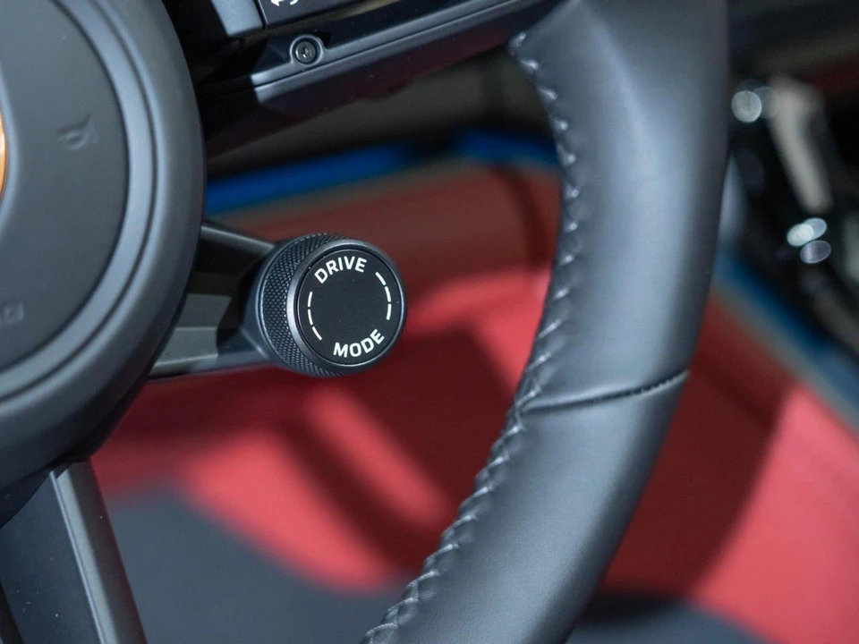 2026 Porsche 976 Panamera - Image 22 of 28