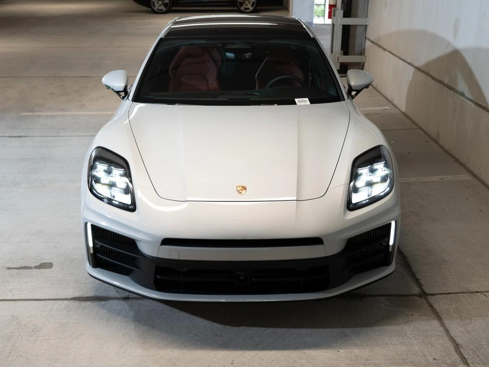 2026 Porsche 976 Panamera - Image 6 of 28