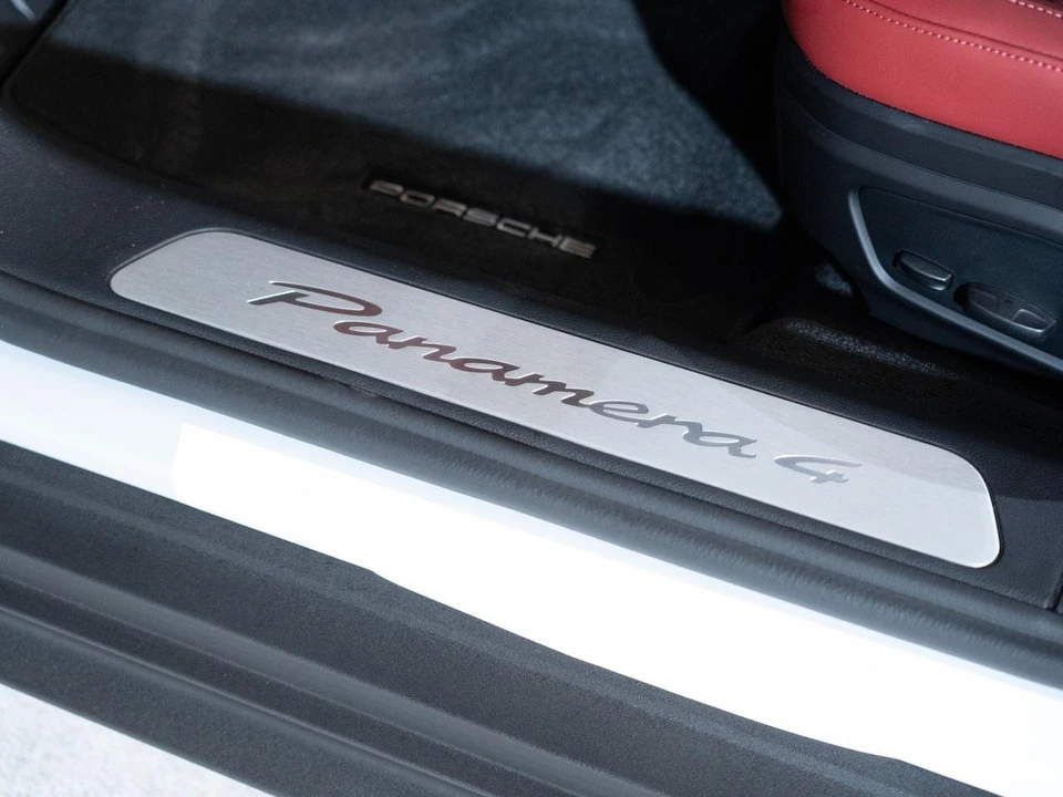 2026 Porsche 976 Panamera - Image 12 of 28