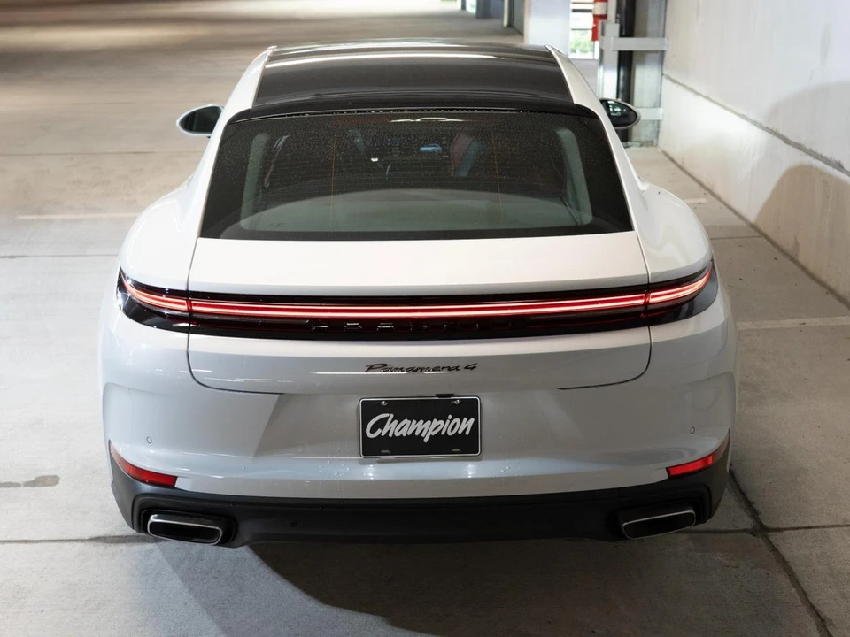 2026 Porsche 976 Panamera - Image 10 of 28