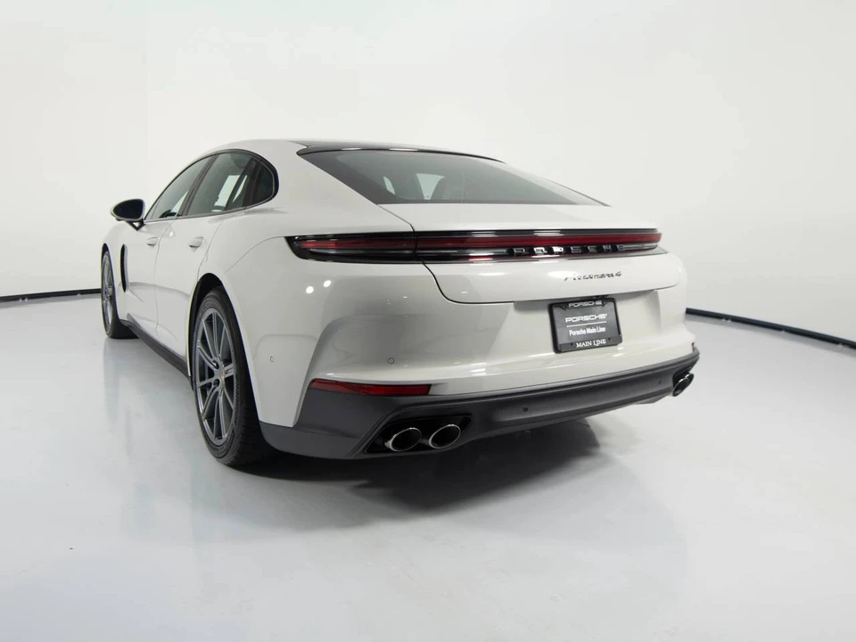 2026 Porsche 976 Panamera - Image 3 of 5