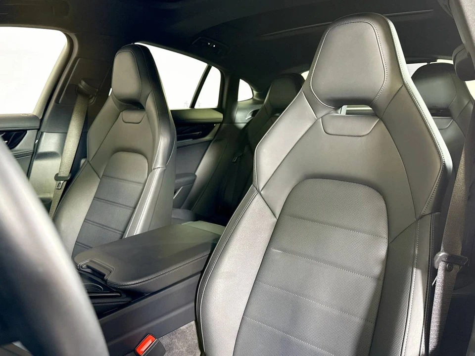 2026 Porsche 976 Panamera - Image 5 of 5