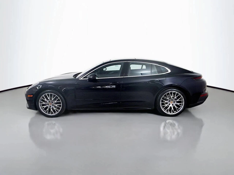 2026 Porsche 976 Panamera - Image 2 of 4