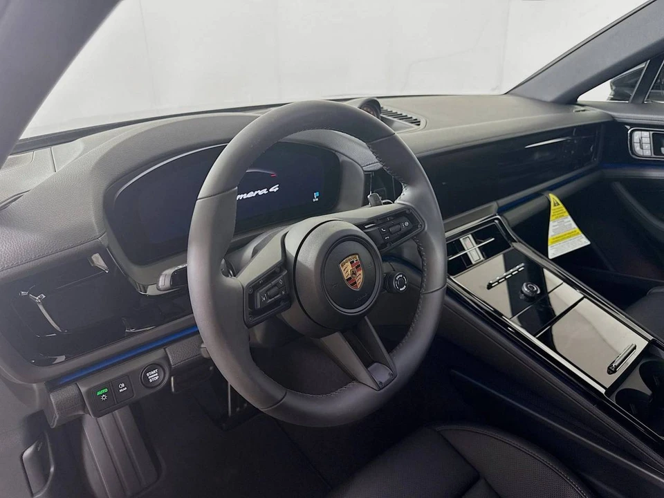 2026 Porsche 976 Panamera - Image 4 of 4