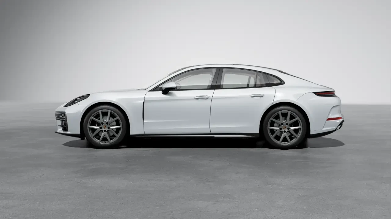 2026 Porsche 976 Panamera - Image 16 of 31