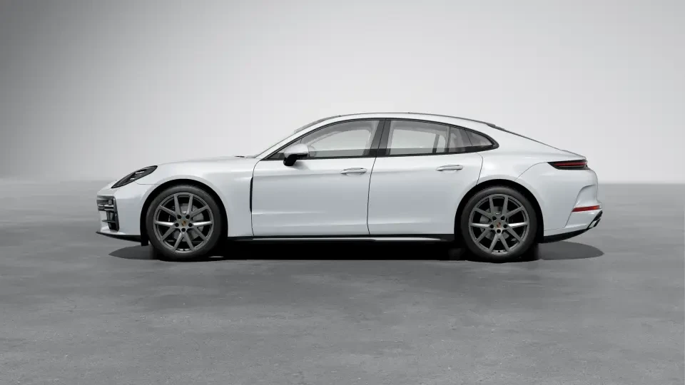 2026 Porsche 976 Panamera - Image 15 of 31