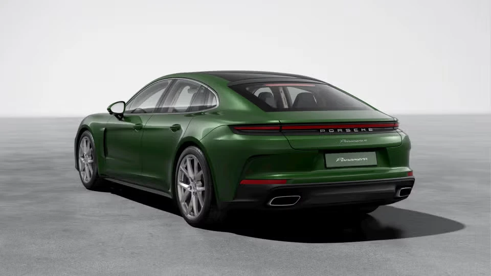 2026 Porsche Panamera - Image 19 of 30