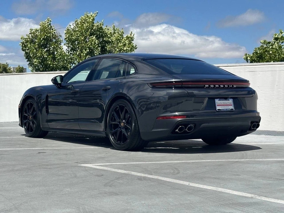 2026 Porsche 976 Panamera - Image 3 of 5